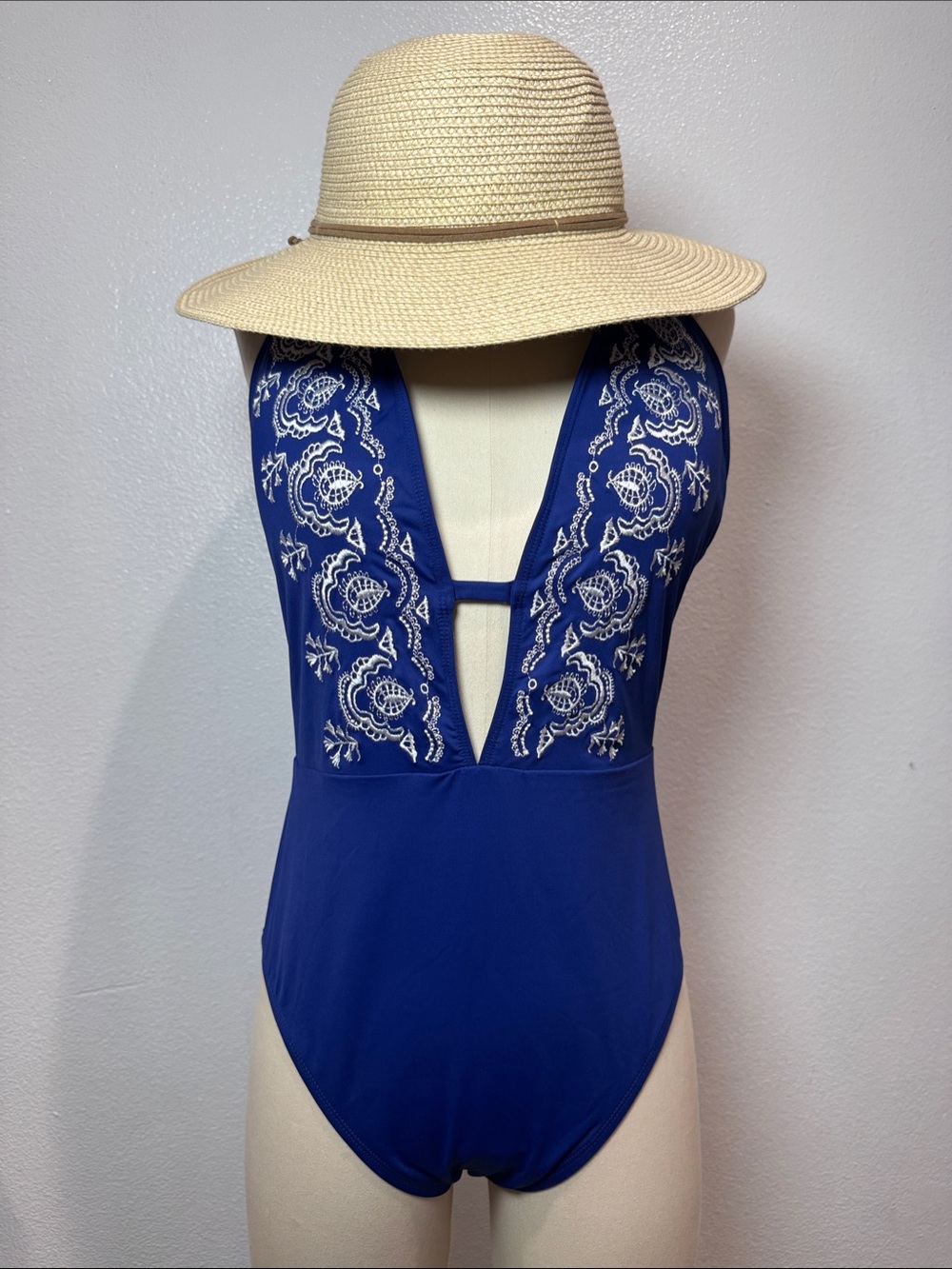 La Blanca Navy Blue Embroidered Plunge One-Piece Swimsuit